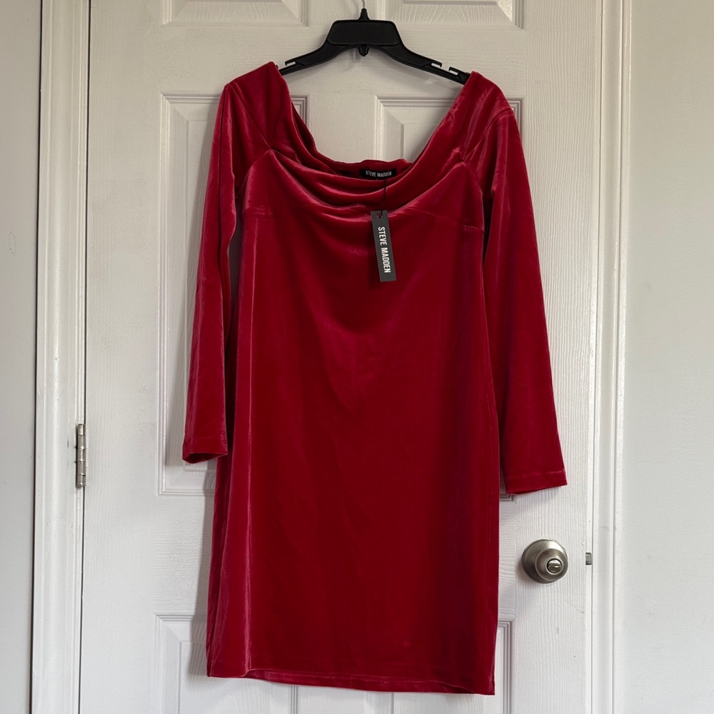 Steve Madden Crimson Velvet Cowl-Neck Long Sleeve Dress